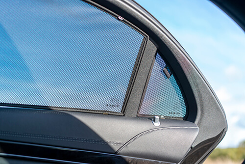 Car Shades Parasole Laterali Posteriori Per Mercedes Classe B 5 Porte (2012-2019) - Set Da 2 - Fissaggio Con Clip - Protezione Solare 72%