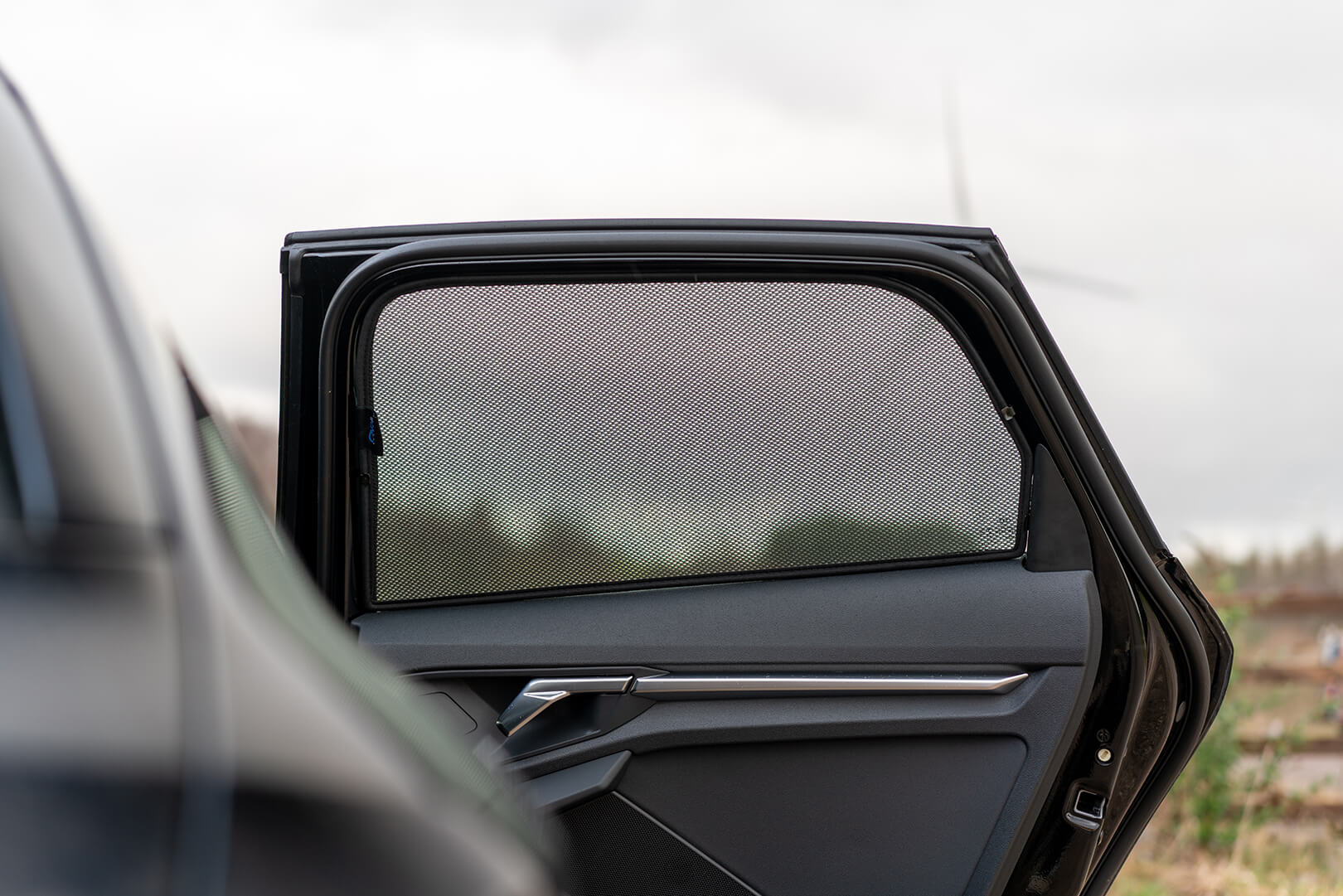 Car Shades Set Compatible With Audi Q4 (F4B) E-Tron 2021- Excl. Sportback (6 Pieces