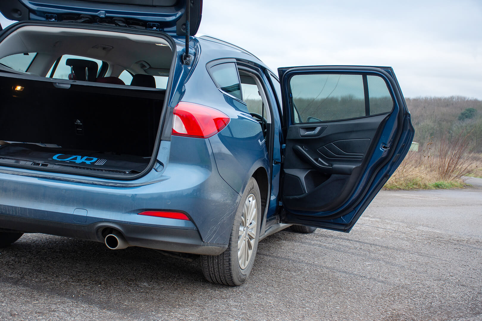 Car Shades Ford Focus Estate 2018> Full Rear Set